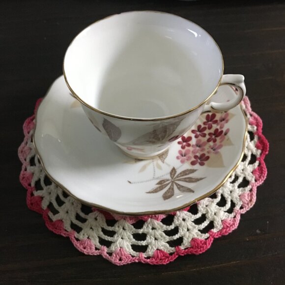 Royal Vale England White Porcelain Pink Blossoms Brown Maple Teacup & Sa… - Picture 15 of 16